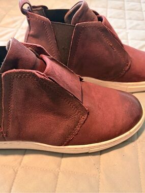 Miz Mooz NYC Laurent sneaker- size 38